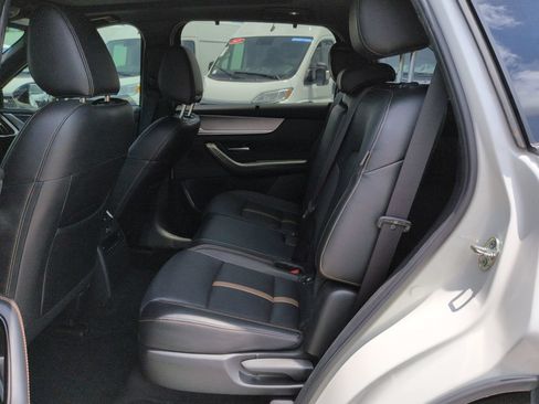 Used 2025 MAZDA CX-70 Plug-In Hybrid w/ Premium Plus AWD/4WD image 14