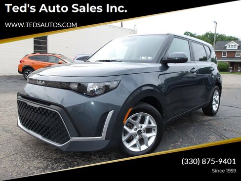 Used 2023 Kia Soul LX w/ LX Technology Package FWD image 1