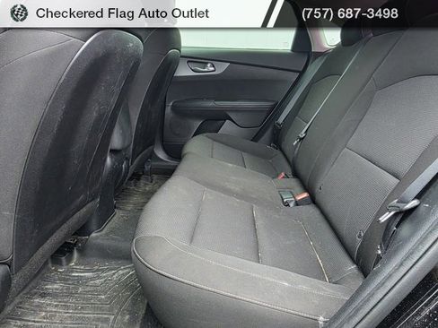 Used 2020 Kia Forte LXS image 19