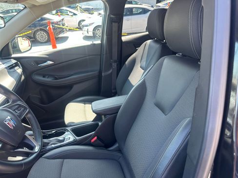 Used 2025 Buick Encore GX Preferred FWD image 22
