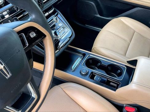 Used 2022 Lincoln Corsair Reserve image 15