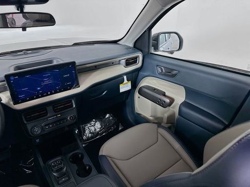 New 2026 Ford Maverick Lariat w/ 4K Tow Package image 24