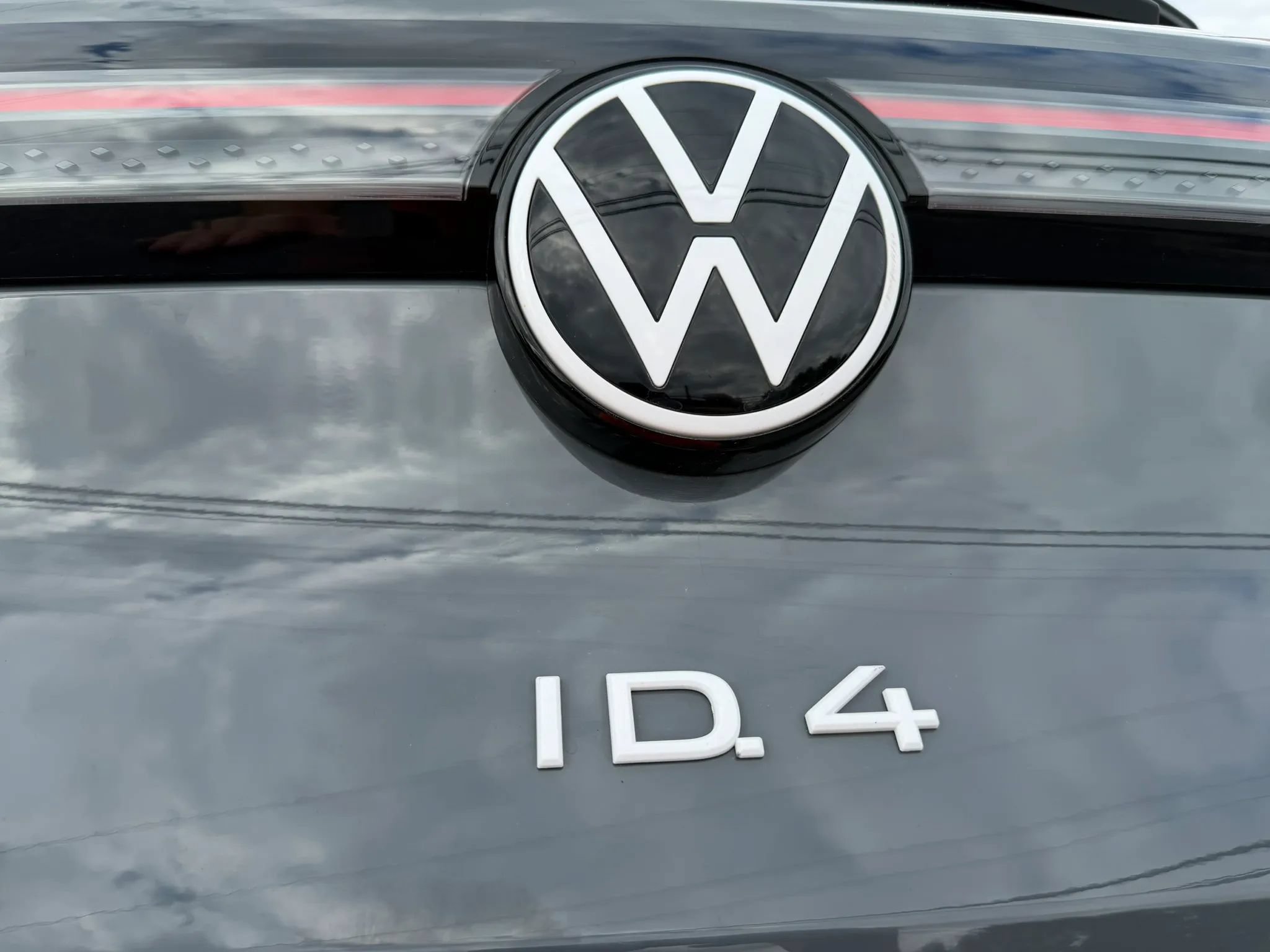 Used 2023 Volkswagen ID.4 Pro AWD/4WD image 35