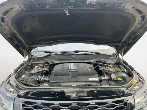 Used 2019 Land Rover Range Rover HSE image 31