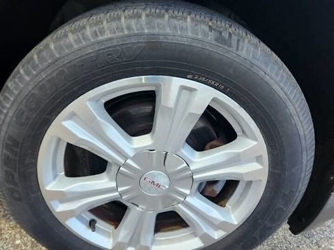 Used 2017 GMC Terrain SLE w/ Convenience Package image 30