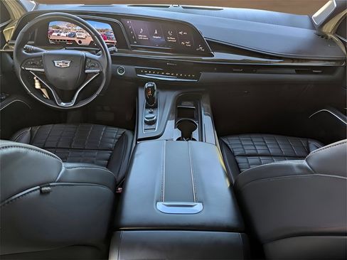 Used 2021 Cadillac Escalade Sport Platinum w/ LPO, ONYX Package image 23