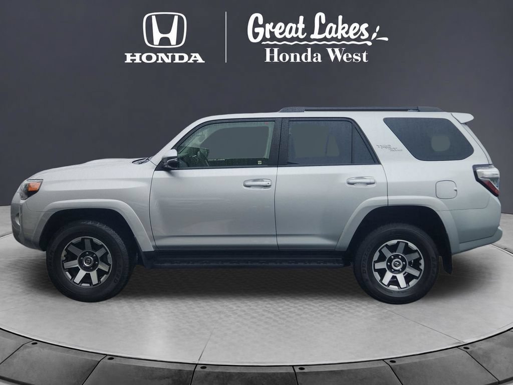 Used 2023 Toyota 4Runner TRD Off-Road Premium AWD/4WD image 2