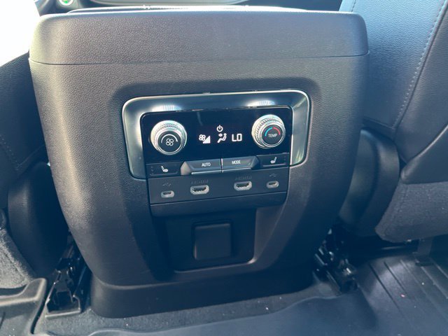 Used 2021 GMC Yukon XL AT4 w/ AT4 Premium Plus Package AWD/4WD image 23