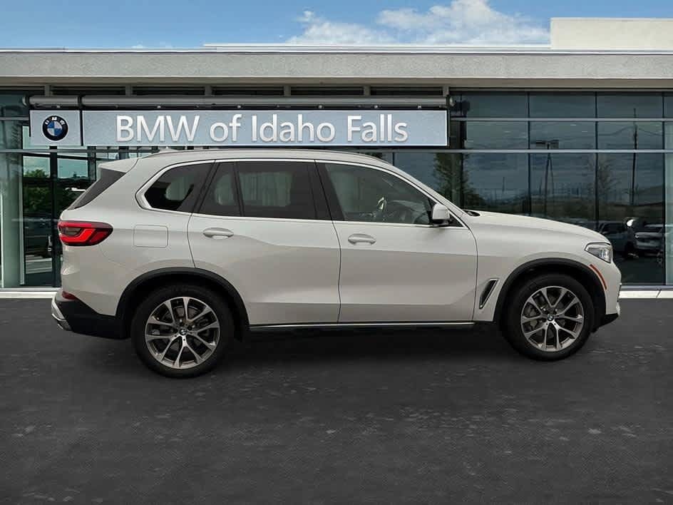 Used 2021 BMW X5 xDrive40i w/ Executive Package AWD/4WD image 26
