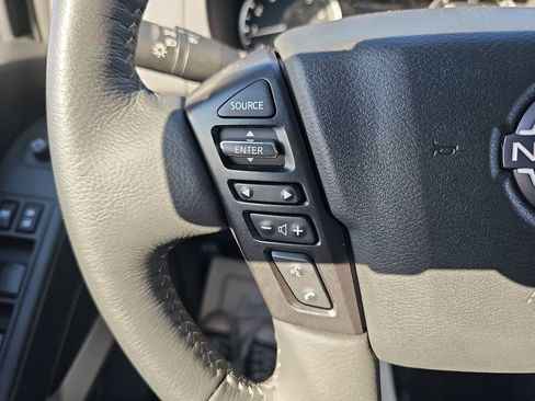 Used 2025 Nissan Frontier SV w/ SV Convenience Package image 18