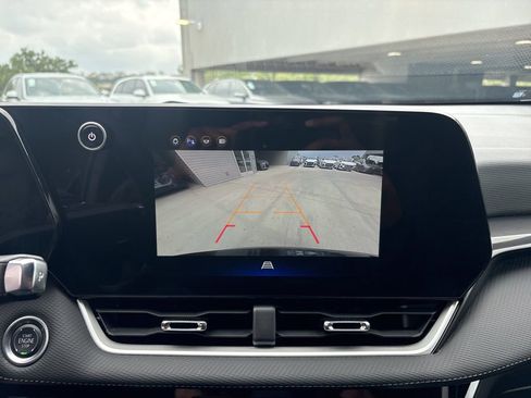 Used 2025 Chevrolet Equinox LT image 24