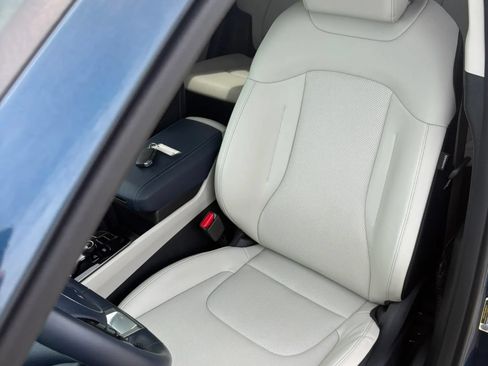 Used 2025 Kia Sportage EX w/ EX Premium Package AWD/4WD image 6