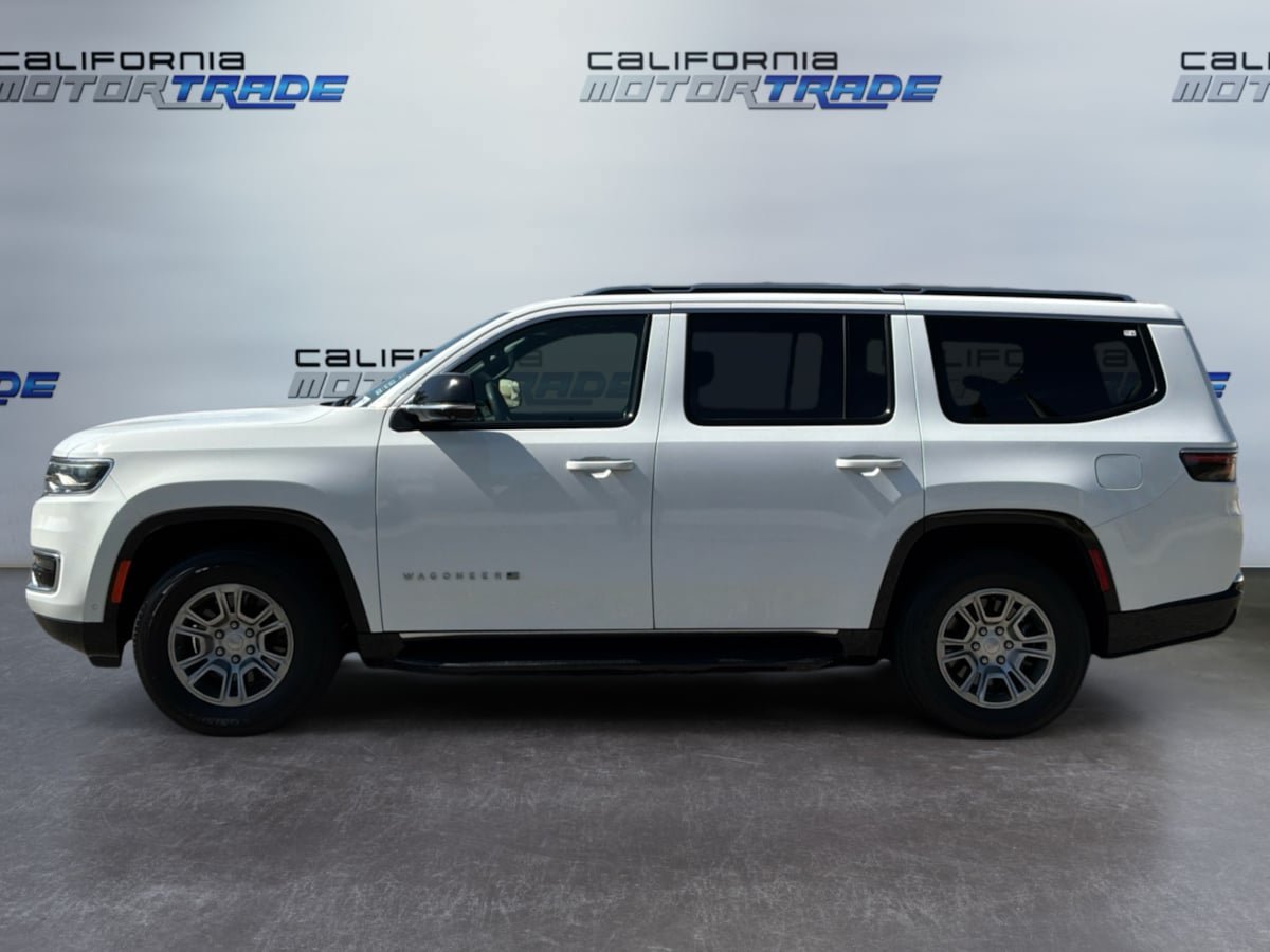 Used 2023 Jeep Wagoneer 2WD w/ Convenience Group I image 8