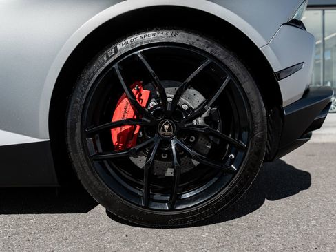 Used 2017 Lamborghini Huracan LP 610-4 Avio image 7