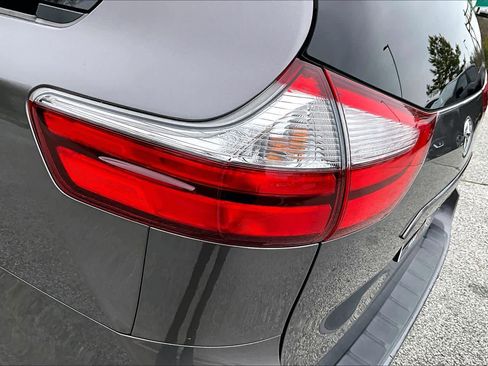 Used 2017 Toyota Sienna XLE image 29