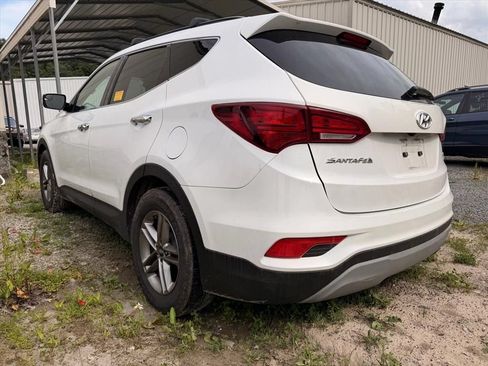 Used 2018 Hyundai Santa Fe Sport w/ 2.4L Value Package 02 AWD/4WD image 9
