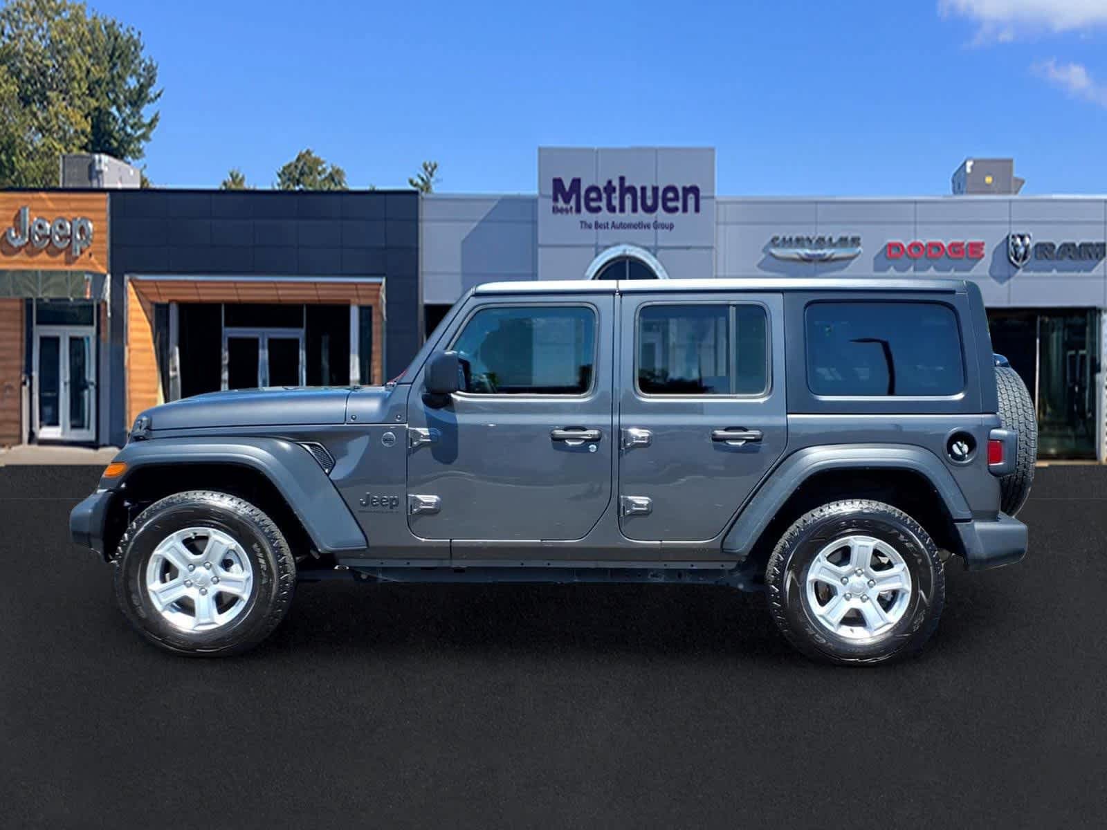 Used 2023 Jeep Wrangler Unlimited Sport AWD/4WD image 8
