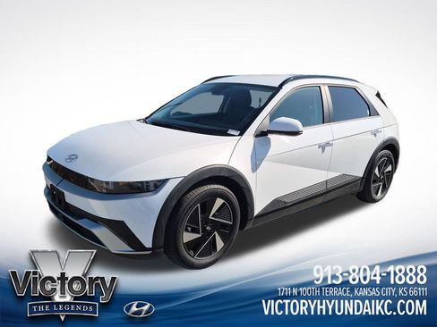Used 2025 Hyundai Ioniq 5 SEL RWD image 1