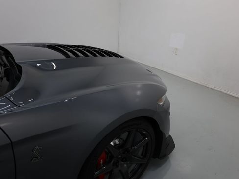 Used 2022 Ford Mustang Shelby GT500 w/ Carbon Fiber Track Pack RWD image 74