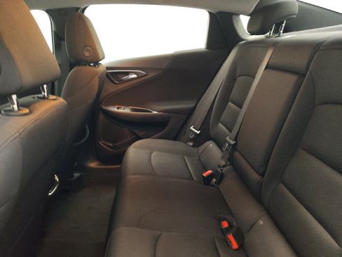 Used 2025 Chevrolet Malibu LT FWD image 18