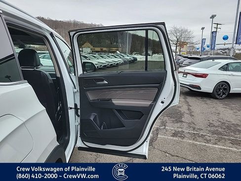 Used 2022 Volkswagen Atlas SEL Premium image 47