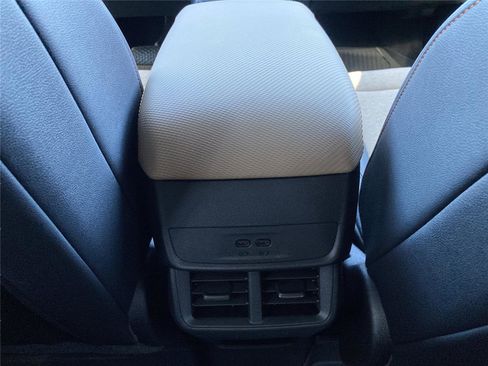 New 2026 Chevrolet Equinox ACTIV w/ LPO, Floor Liner Package image 19