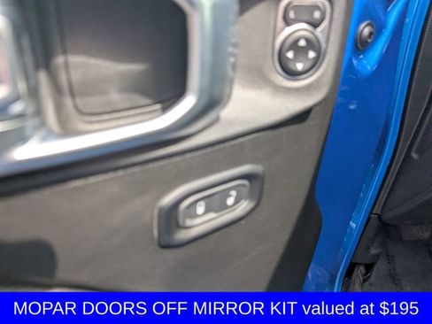 Used 2025 Jeep Wrangler Sport AWD/4WD image 13