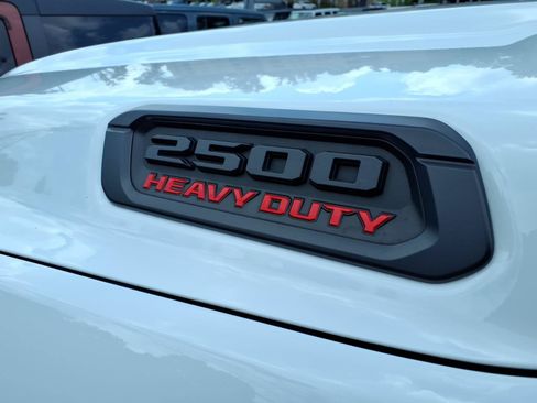 Certified 2025 RAM 2500 Big Horn AWD/4WD image 11