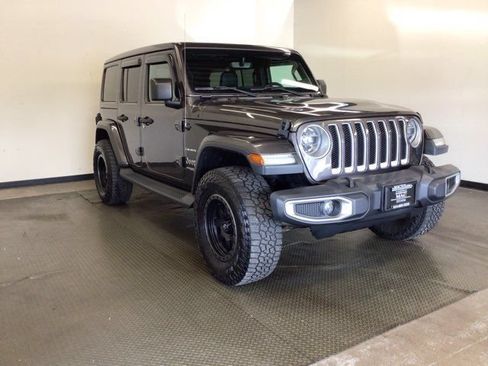 Used 2018 Jeep Wrangler Unlimited Sahara AWD/4WD image 1