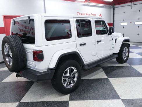 Used 2021 Jeep Wrangler Unlimited Sahara image 7