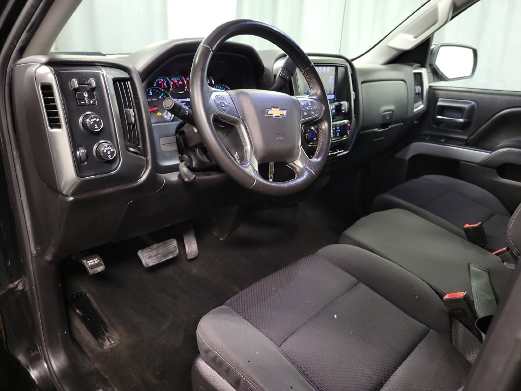 Used 2018 Chevrolet Silverado 1500 LT w/ Midnight Edition AWD/4WD image 19
