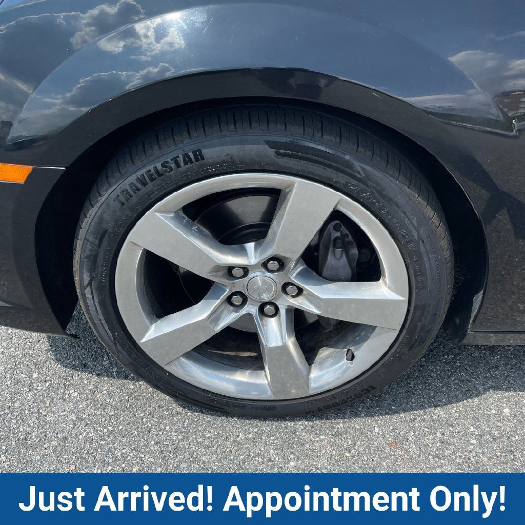 Used 2010 Chevrolet Camaro SS w/ RS Package RWD image 6