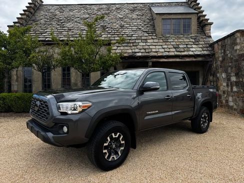 Used 2022 Toyota Tacoma 4x4 Double Cab image 3