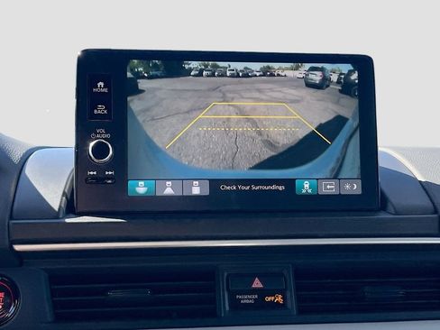 Used 2025 Honda Pilot EX-L image 13