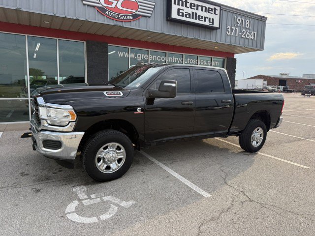 Used 2024 RAM 2500 Tradesman w/ Chrome Appearance Group AWD/4WD image 1
