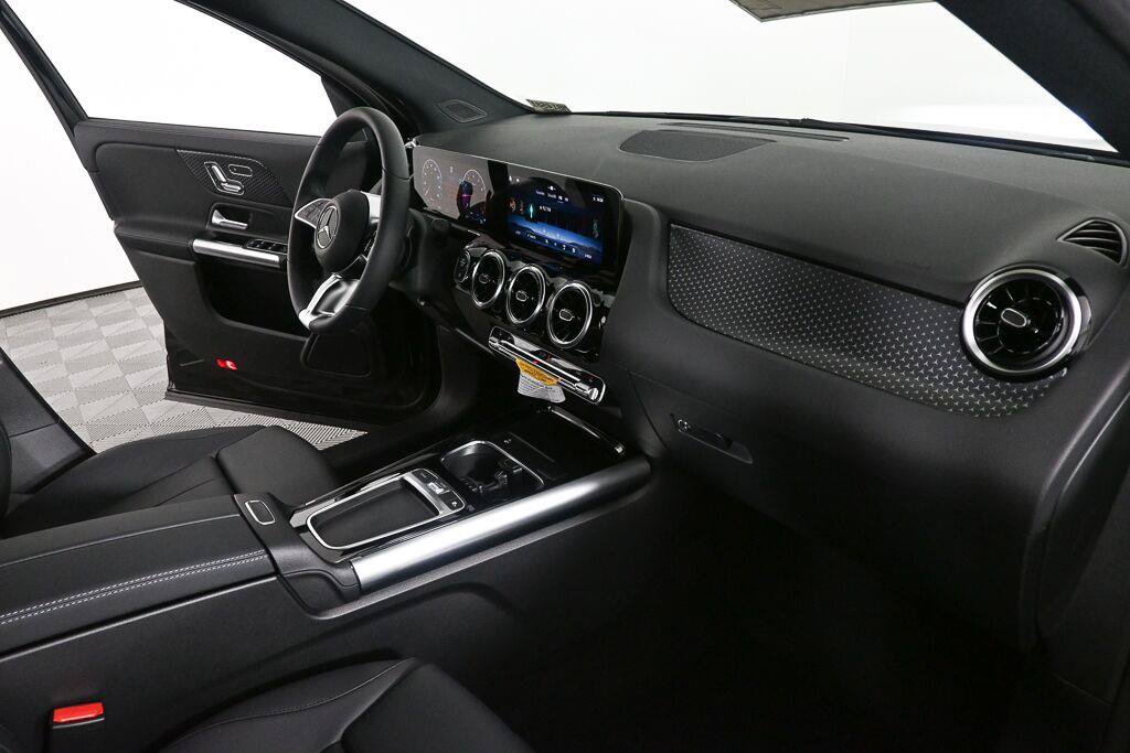 Certified 2026 Mercedes-Benz GLA 250 4MATIC image 23