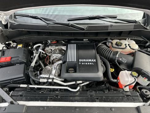 Used 2025 Chevrolet Silverado 1500 High Country image 34