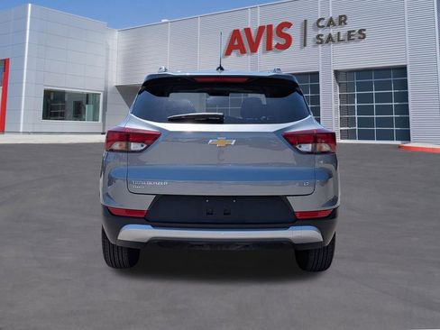 Used 2025 Chevrolet TrailBlazer LT AWD/4WD image 7