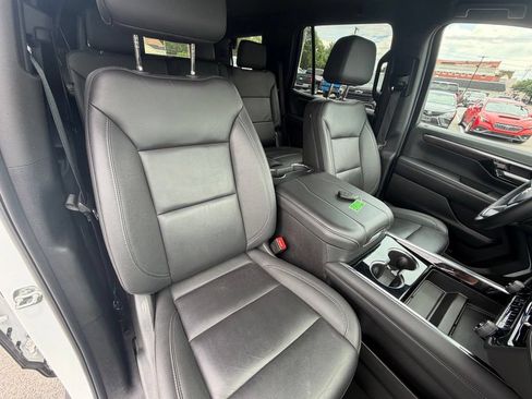 Used 2025 Chevrolet Tahoe LT AWD/4WD image 60