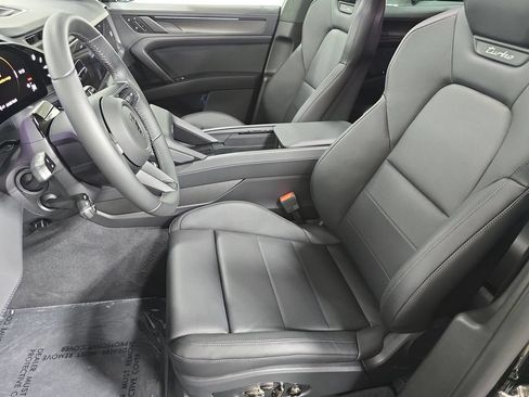 New 2026 Porsche Cayenne Turbo AWD/4WD image 5