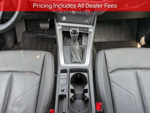 Used 2020 Audi Q3 2.0T Premium Plus w/ Premium Plus Package AWD/4WD image 19