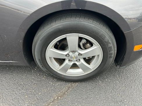 Used 2016 Chevrolet Cruze LT image 3