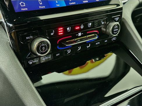 Certified 2024 Jeep Grand Cherokee Summit w/ High Altitude Package image 26