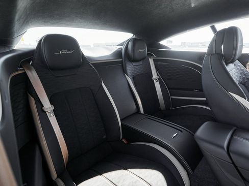 Used 2025 Bentley Continental GT Speed image 35