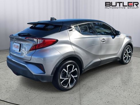 Used 2019 Toyota C-HR Limited image 5