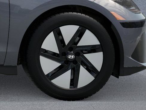 New 2025 Hyundai Ioniq 6 SE image 8