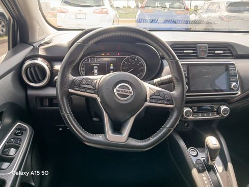 Used 2020 Nissan Versa SR w/ Convenience Package FWD image 24