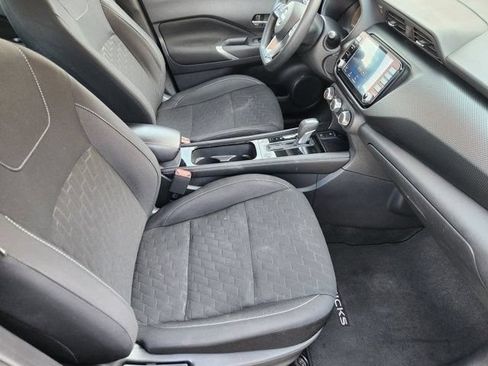 Used 2023 Nissan Kicks SV FWD image 13