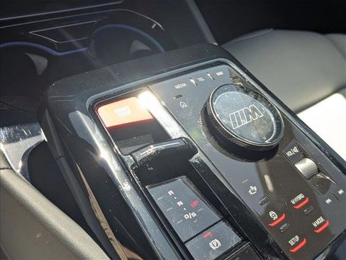 Used 2026 BMW M5 Touring AWD/4WD image 5