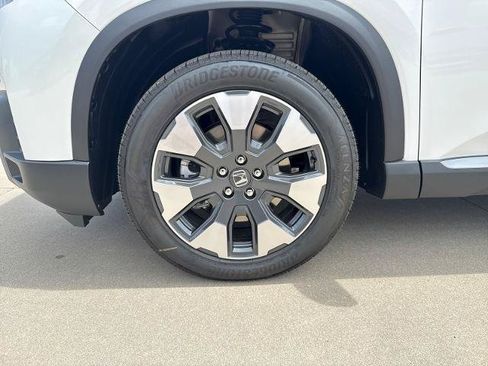 New 2026 Honda Pilot Touring image 20